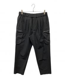 WHITE MOUNTAINEERING（ホワイトマウンテ二アニング）の古着「STRETCHED HYBRID WIDE TAPERED PANTS」｜ブラック
