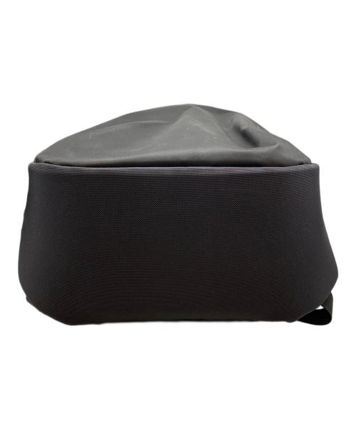 ARC'TERYX（アークテリクス）ARC'TERYX (アークテリクス) ARRO 20 BUCKET BAG ブラックの古着・服飾アイテム