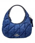 COACHコーチ）の古着「カルメン ミニ クロスボディ バッグ・キルティング」｜ブルー