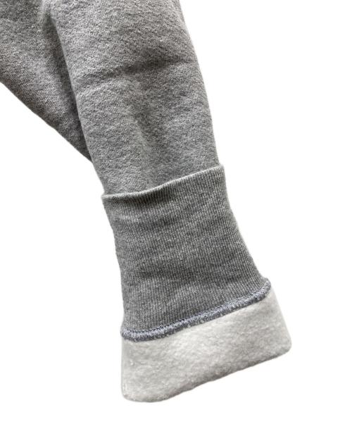 Champion REVERSE WEAVE（チャンピオン リバース ウィーブ）Champion REVERSE WEAVE (チャンピオン リバース ウィーブ) プリントクルーネックスウェット グレー サイズ:Mの古着・服飾アイテム
