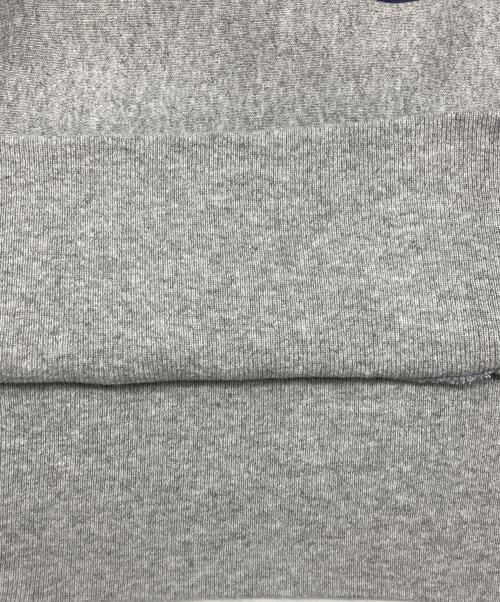 Champion REVERSE WEAVE（チャンピオン リバース ウィーブ）Champion REVERSE WEAVE (チャンピオン リバース ウィーブ) プリントクルーネックスウェット グレー サイズ:Mの古着・服飾アイテム
