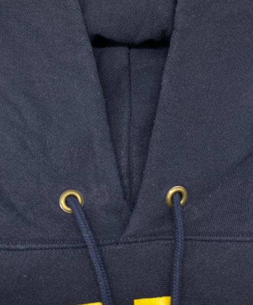 Champion REVERSE WEAVE（チャンピオン リバース ウィーブ）Champion REVERSE WEAVE (チャンピオン リバース ウィーブ) プリントパーカー ネイビー サイズ:Mの古着・服飾アイテム