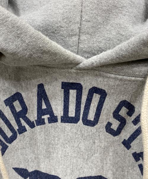 Champion REVERSE WEAVE（チャンピオン リバース ウィーブ）Champion REVERSE WEAVE (チャンピオン リバース ウィーブ) プリントパーカー グレー サイズ:Mの古着・服飾アイテム