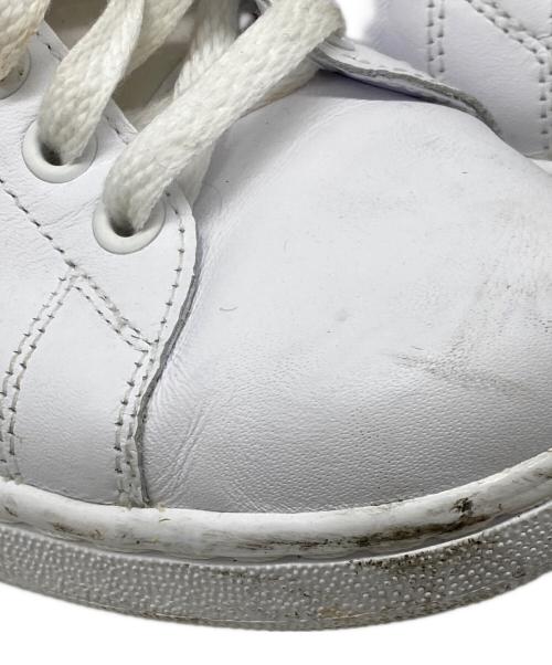 adidas（アディダス）adidas (アディダス) ローカットスニーカー ホワイト サイズ:26の古着・服飾アイテム