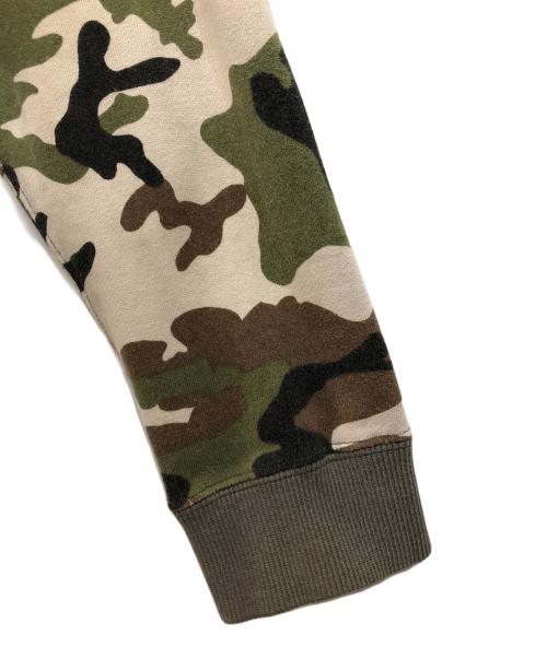 F.C.R.B.（エフシーレアルブリストル）F.C.R.B. (エフシーレアルブリストル) CAMOSTAR HOOD PULLOVER オリーブ サイズ:Mの古着・服飾アイテム