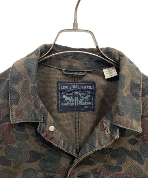 LEVI'S（リーバイス）LEVI'S (リーバイス) カモ柄ジャケット ブラウン サイズ:Sの古着・服飾アイテム