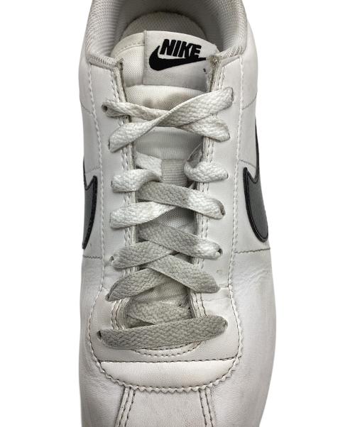 NIKE（ナイキ）NIKE (ナイキ) スニーカー ホワイト サイズ:US8の古着・服飾アイテム