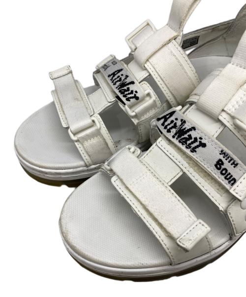 Dr.Martens（ドクターマーチン）Dr.Martens (ドクターマーチン) ストラップサンダル ホワイト サイズ:UK7の古着・服飾アイテム