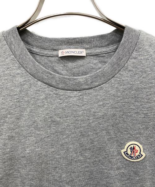 MONCLER（モンクレール）MONCLER (モンクレール) Logo Patch Cotton T Shirt グレー サイズ:Mの古着・服飾アイテム