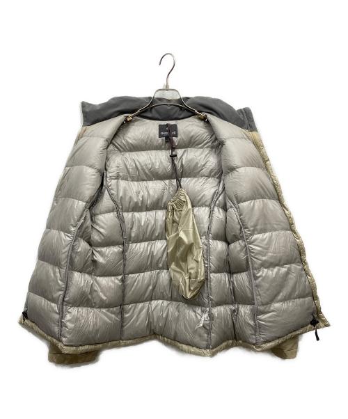mont-bell（モンベル）mont-bell (モンベル) アルパインダウンジャケット ベージュ サイズ:Lの古着・服飾アイテム