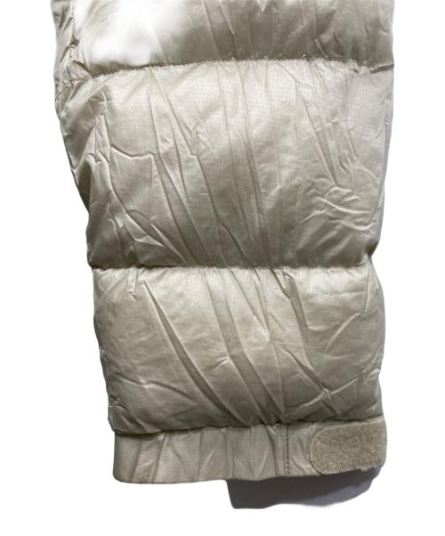 mont-bell（モンベル）mont-bell (モンベル) アルパインダウンジャケット ベージュ サイズ:Lの古着・服飾アイテム