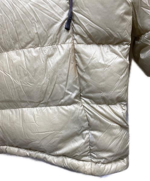 mont-bell（モンベル）mont-bell (モンベル) アルパインダウンジャケット ベージュ サイズ:Lの古着・服飾アイテム