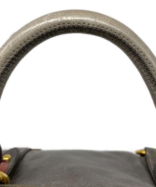 MIU MIU（ミュウミュウ）MIU MIU (ミュウミュウ) 2WAYサイドリボンバッグ グレーの古着・服飾アイテム