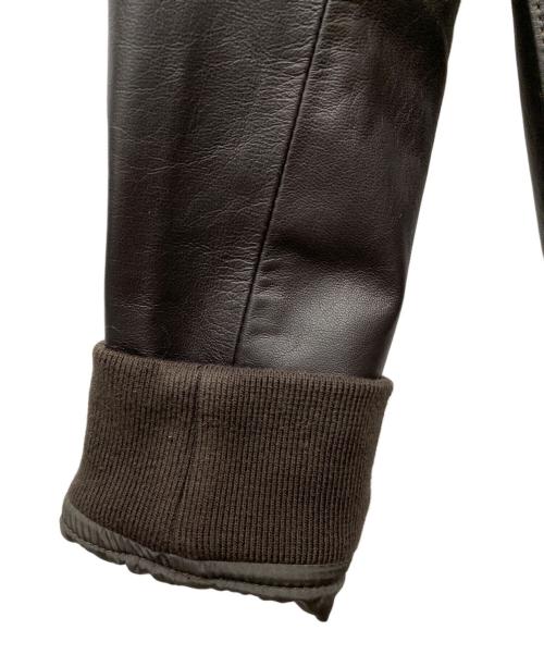 EMMETI（エンメティ）EMMETI (エンメティ) A-2型レザージャケット ブラウン サイズ:Mの古着・服飾アイテム