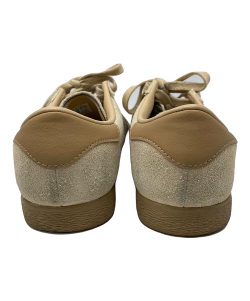 adidas（アディダス）adidas (アディダス) スニーカー ベージュ サイズ:26.5の古着・服飾アイテム