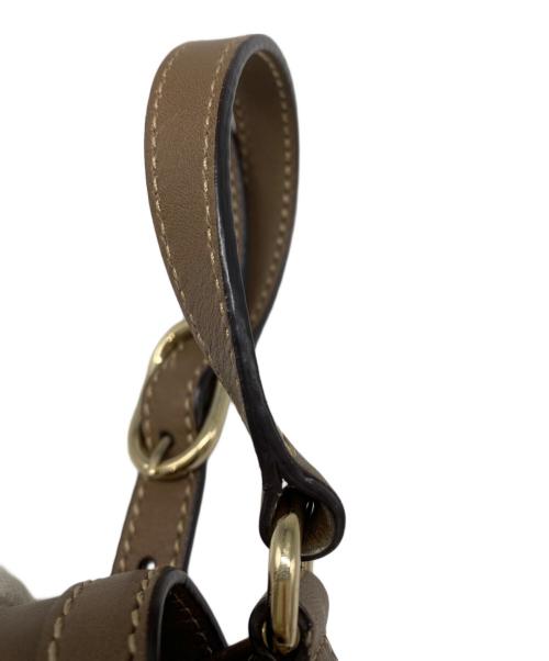 GUCCI（グッチ）GUCCI (グッチ) GGスプリームショルダーバッグ ベージュの古着・服飾アイテム