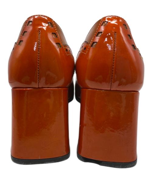 PRADA（プラダ）PRADA (プラダ) スクエアエナメルパンプス オレンジ サイズ:37の古着・服飾アイテム