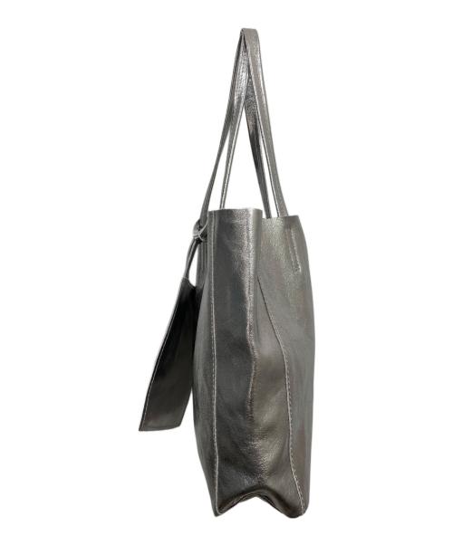 MARLOND（マーロンド）MARLOND (マーロンド) SHOPPER MINI LAMI シルバーの古着・服飾アイテム