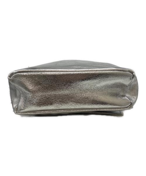 MARLOND（マーロンド）MARLOND (マーロンド) SHOPPER MINI LAMI シルバーの古着・服飾アイテム