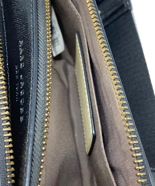 MARC JACOBS（マークジェイコブズ）MARC JACOBS (マークジェイコブズ) スナップショットショルダーバッグ ベージュの古着・服飾アイテム