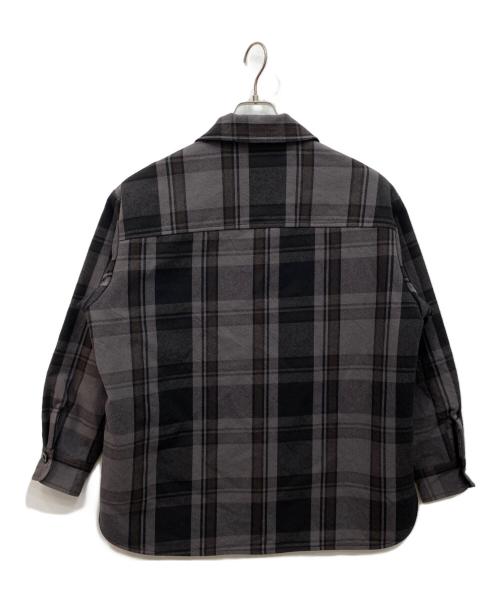 BEAMS BOY（ビームスボーイ）BEAMS BOY (ビームスボーイ) big mac (ビッグマック) 別注 キルト ネルシャツ ジャケット グレー サイズ:Fの古着・服飾アイテム