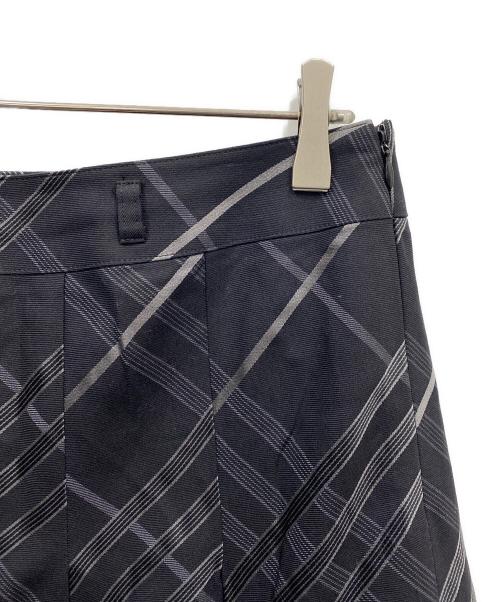 BURBERRY LONDON（バーバリーロンドン）BURBERRY LONDON (バーバリーロンドン) ウール混スカート ブラック サイズ:44の古着・服飾アイテム