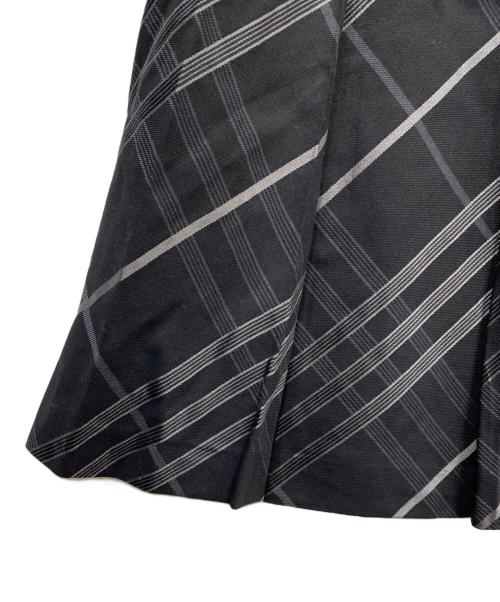 BURBERRY LONDON（バーバリーロンドン）BURBERRY LONDON (バーバリーロンドン) ウール混スカート ブラック サイズ:44の古着・服飾アイテム