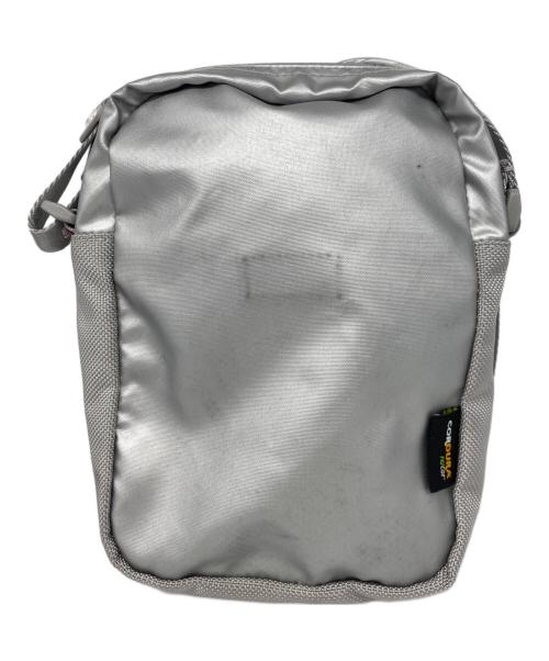 SUPREME（シュプリーム）Supreme (シュプリーム) FW22 SHOULDER BAG シルバーの古着・服飾アイテム