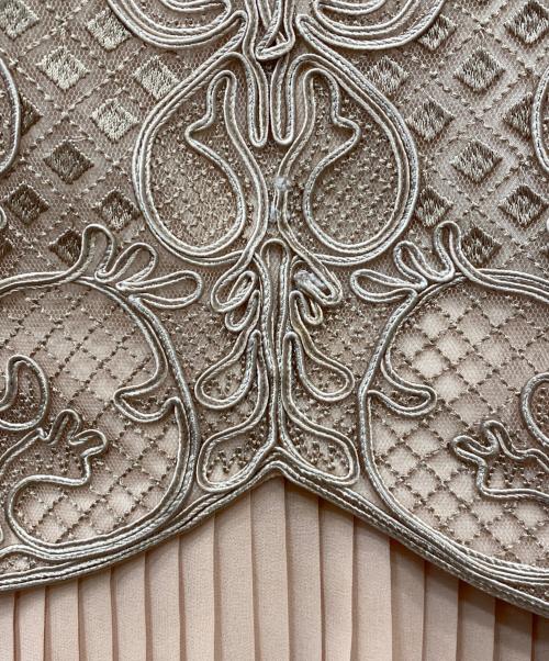 Diagram GRACE CONTINENTAL（ダイアグラム グレースコンチネンタル）Diagram GRACE CONTINENTAL (ダイアグラム グレースコンチネンタル) 刺繍ワンピース ピンク サイズ:38の古着・服飾アイテム