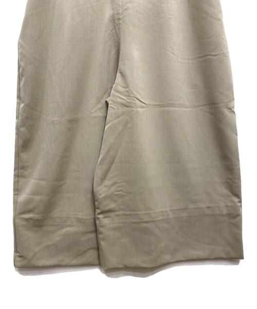 ANDREA&CO（アンドレアアンドコー）ANDREA&CO (アンドレアアンドコー) ワンピース ベージュ サイズ:FREEの古着・服飾アイテム