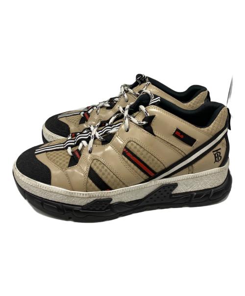 BURBERRY（バーバリー）BURBERRY (バーバリー) RS5 LOW SNEAKER ベージュ サイズ:41の古着・服飾アイテム