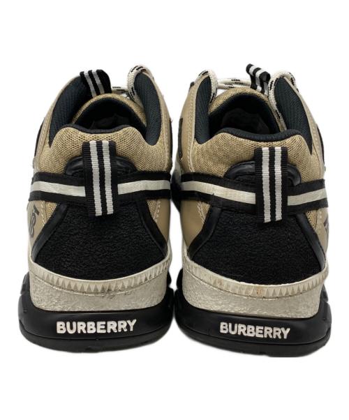 BURBERRY（バーバリー）BURBERRY (バーバリー) RS5 LOW SNEAKER ベージュ サイズ:41の古着・服飾アイテム