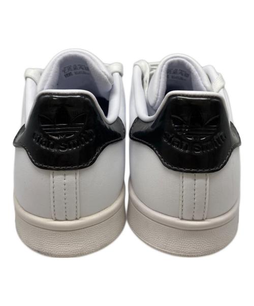 adidas（アディダス）adidas (アディダス) スニーカー ホワイト サイズ:24㎝の古着・服飾アイテム