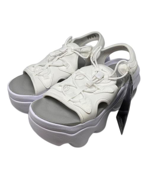 NIKE（ナイキ）NIKE (ナイキ) KOKO SANDAL ホワイト サイズ:24㎝ 未使用品の古着・服飾アイテム