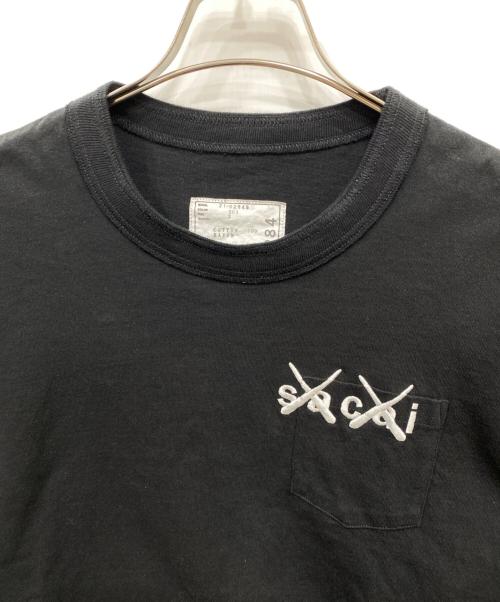 sacai（サカイ）sacai (サカイ) KAWS (カウズ) 21AW Embroidery Long Sleeve ブラック サイズ:Lの古着・服飾アイテム