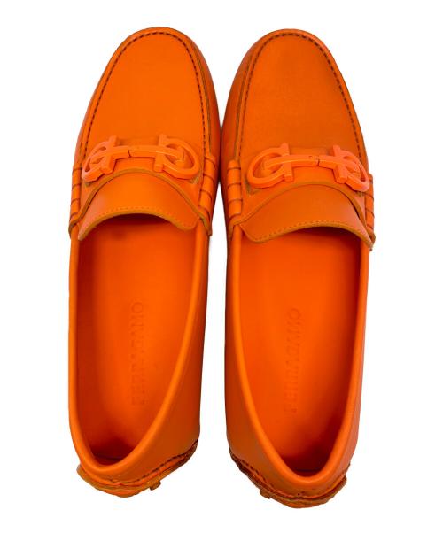 Salvatore Ferragamo（サルヴァトーレ フェラガモ）Salvatore Ferragamo (サルヴァトーレ フェラガモ) GRAZIOSO ガンチーニドライビングシューズ オレンジ サイズ:7 EEの古着・服飾アイテム