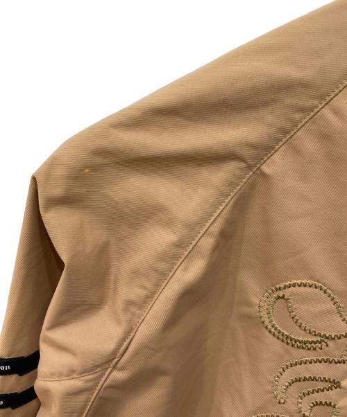 NIKE（ナイキ）NIKE (ナイキ) コーチジャケット ベージュ サイズ:XLの古着・服飾アイテム
