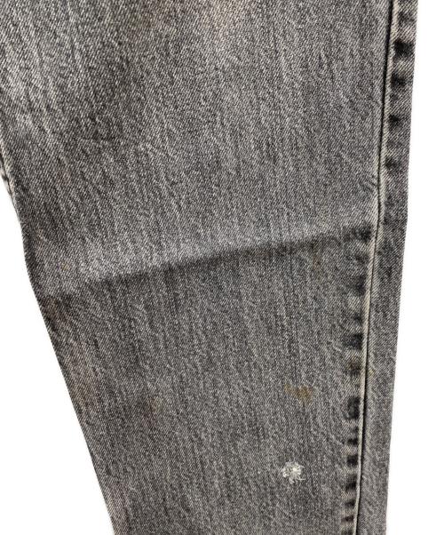 LEVI'S（リーバイス）LEVI'S (リーバイス) デニムパンツ グレー サイズ:W33　L32の古着・服飾アイテム