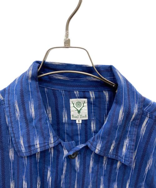 South2 West8（サウスツー ウエストエイト）South2 West8 (サウスツー ウエストエイト) HUNTING SHIRT-IKAT ARROW ブルー サイズ:Sの古着・服飾アイテム