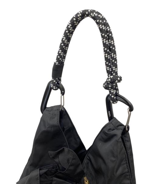 OUTDOOR（アウトドア）OUTDOOR (アウトドア) Risley (リズレー) トライアングルミニフリルBAG ブラックの古着・服飾アイテム