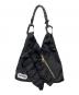 OUTDOOR（アウトドア）の古着「トライアングルミニフリルBAG」｜ブラック