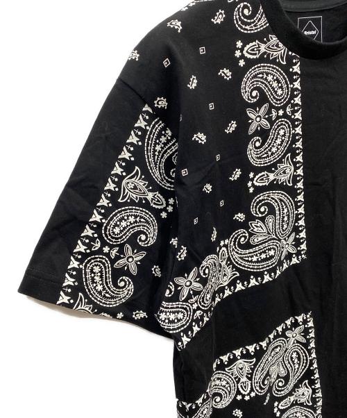 F.C.Real Bristol（エフシーレアルブリストル）F.C.Real Bristol (エフシーレアルブリストル) BANDANA TEE ブラック サイズ:Lの古着・服飾アイテム