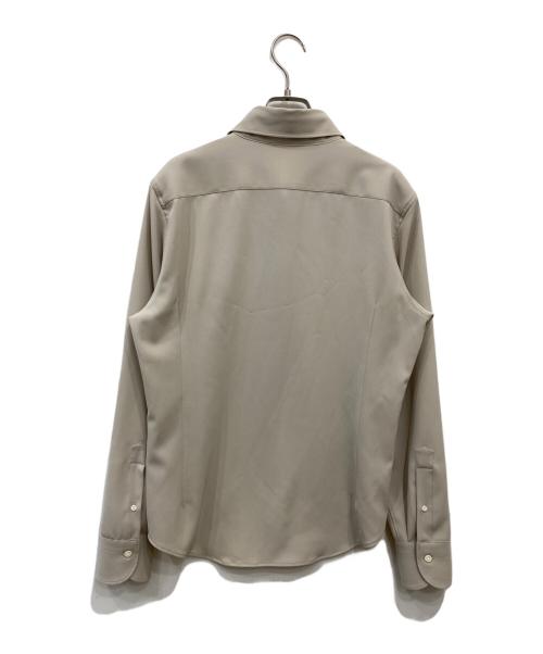 1piu1uguale3（ウノピュウノウグァーレトレ）1piu1uguale3 (ウノピュウノウグァーレトレ) L/S PLAIN SHIRTS ベージュ サイズ:4の古着・服飾アイテム
