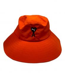 PUMA×AMI Alexandre Mattiussi（プーマ×アミアレクサンドルマテュッシ）の古着「Bucket hat バケットハット」｜オレンジ