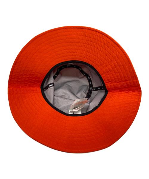 PUMA（プーマ）PUMA (プーマ) AMI Alexandre Mattiussi (アミアレクサンドルマテュッシ) Bucket hat バケットハット オレンジ 未使用品の古着・服飾アイテム