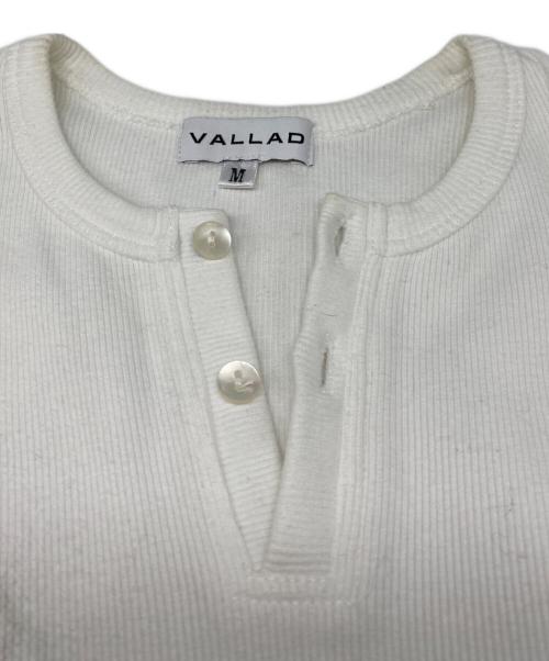VALLAD（バラッド）VALLAD (バラッド) V.HENRY NECK L/S ホワイト サイズ:Mの古着・服飾アイテム