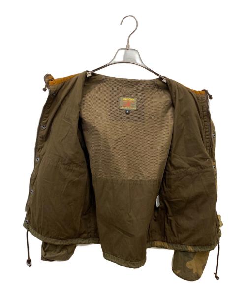 Barbour（バブアー）Barbour (バブアー) カモ柄マウンテンパーカー カーキ サイズ:Sの古着・服飾アイテム