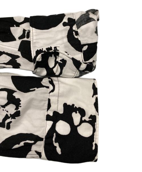 COMME des GARCONS HOMME PLUS（コムデギャルソンオムプリュス）COMME des GARCONS HOMME PLUS (コムデギャルソンオムプリュス) スカルモチーフ長袖シャツ ホワイト×ブラック サイズ:Sの古着・服飾アイテム