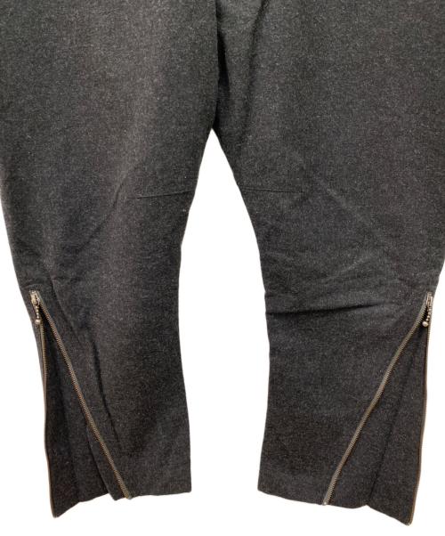 Vivienne Westwood man（ヴィヴィアン ウェストウッド マン）Vivienne Westwood man (ヴィヴィアン ウェストウッド マン) 裾ジップメルトンパンツ グレー サイズ:44の古着・服飾アイテム
