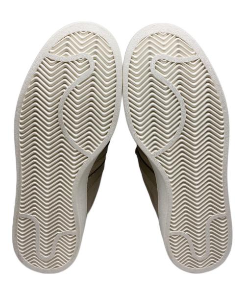 adidas（アディダス）adidas (アディダス) ローカットスニーカー ベージュ サイズ:29㎝の古着・服飾アイテム